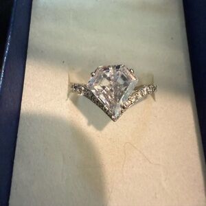 Gorgeous 925 SS Ring In a Heart shape, White Topaz and Beautiful Zircon.